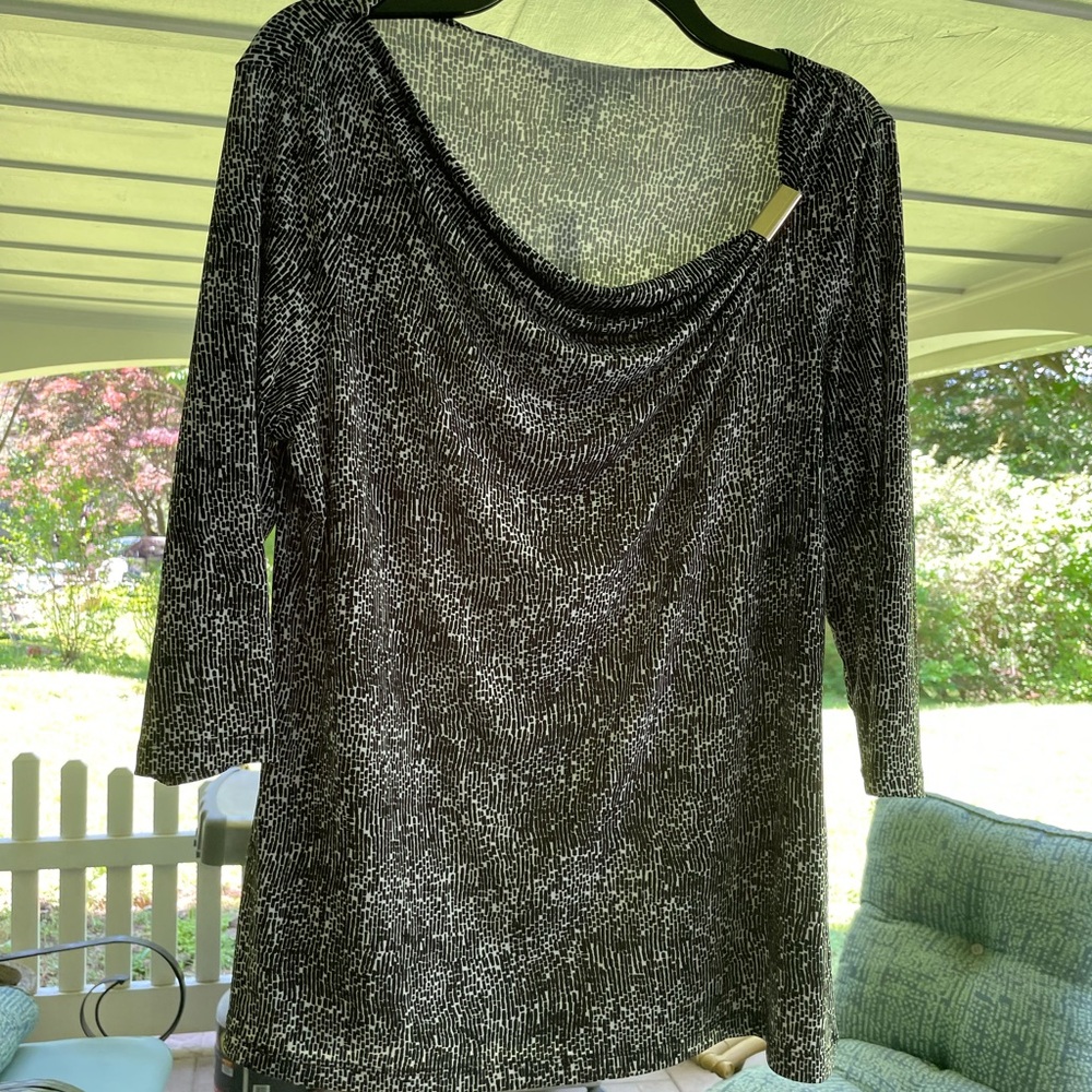 Dana Buchman Black and White 3/4 Sleeve Blouse